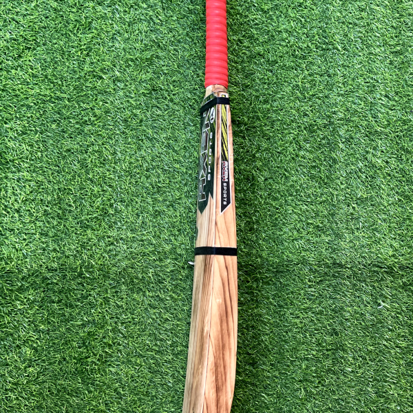 Diamond cut double blade semi upper